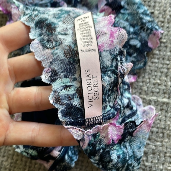 NEW VICTORIA’S SECRET Panty Bundle! - Picture 10 of 13